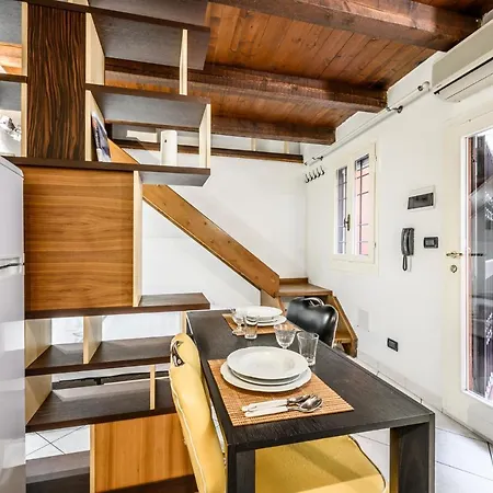 Piazza Maggiore - Loft Con Patio Διαμέρισμα Μπολόνια